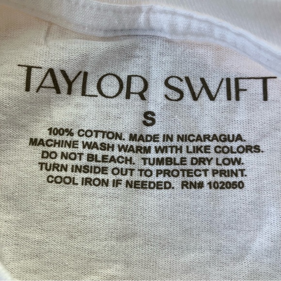 Taylor Swift White Gold Fearless Taylor’s Version Album Cover Tee T-Shirt Small - Picture 3 of 5